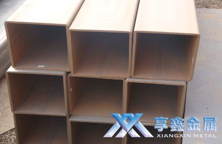 享鑫方管“高強(qiáng)度材質(zhì)要求，強(qiáng)勢打造公司品牌效應(yīng)”